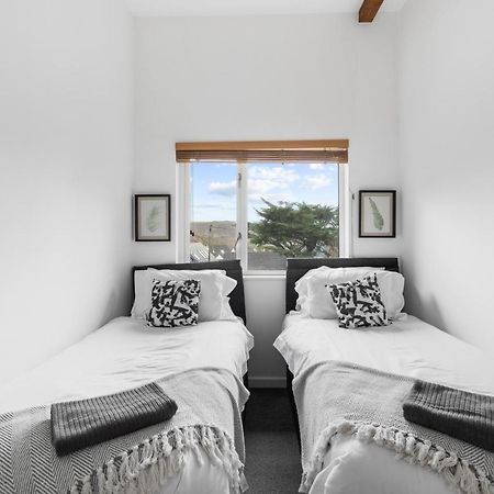 Coppercroft Cottage - Stunning Coastal Home, Walk To Beach, Sleeps 4 Porthtowan Exterior photo